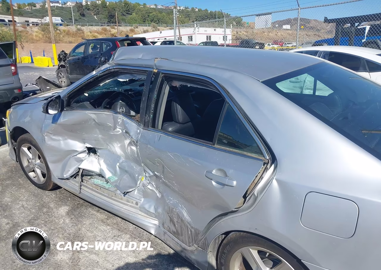 2014 Toyota Camry Se VIN:4T1BF1FK1EU366793 - 13