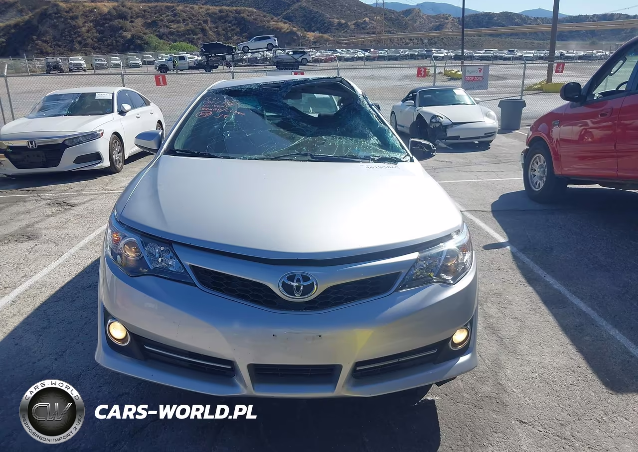 2014 Toyota Camry Se VIN:4T1BF1FK1EU366793 - 16