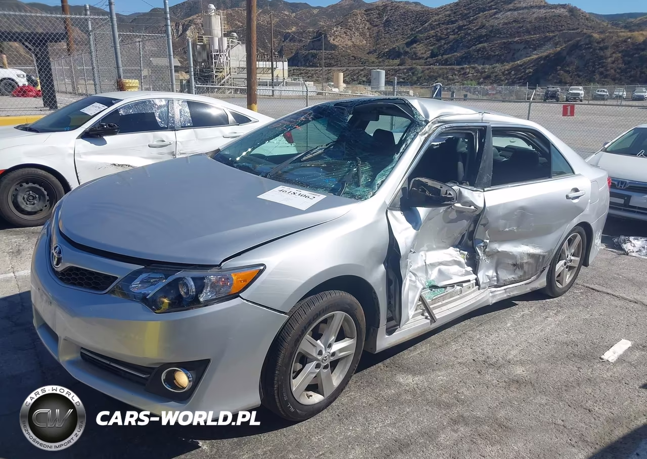 2014 Toyota Camry Se VIN:4T1BF1FK1EU366793 - 18