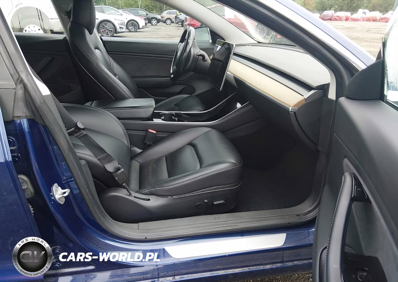 2018 Tesla Model 3 Long Range-Mid Range VIN:5YJ3E1EA1JF124819 - 5