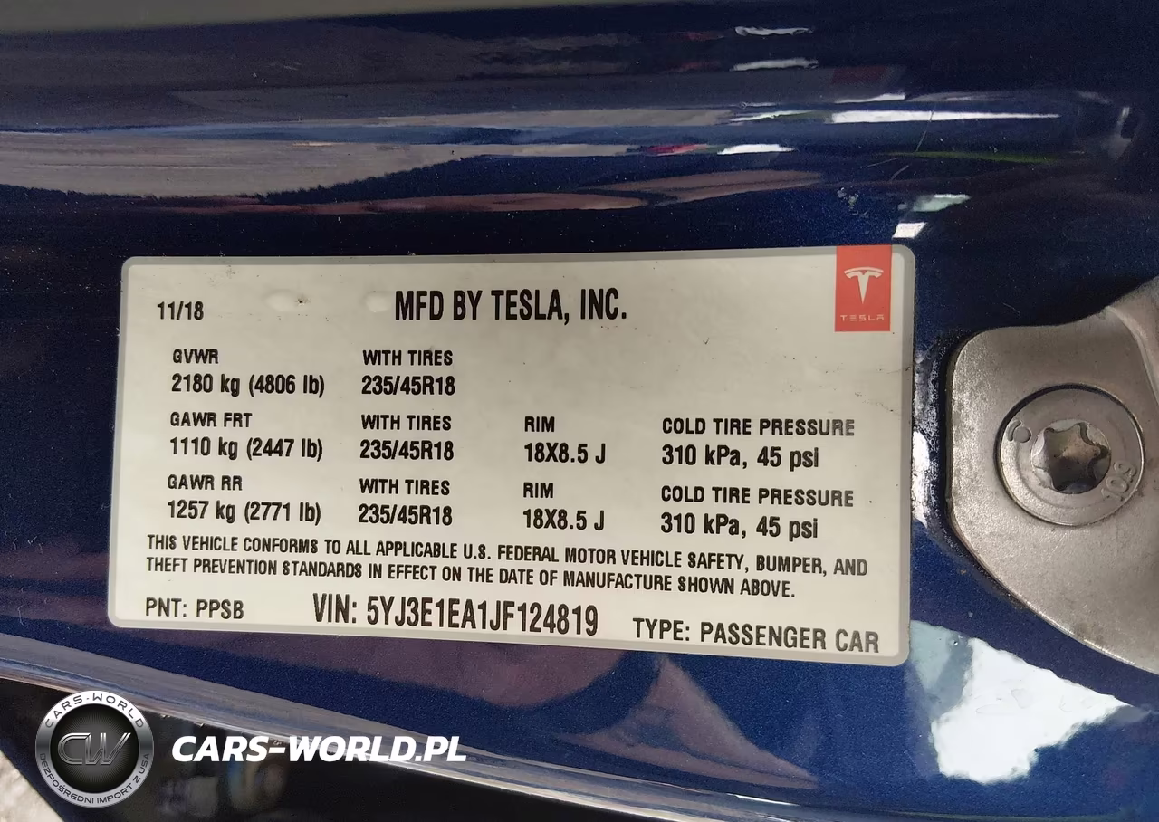 2018 Tesla Model 3 Long Range-Mid Range VIN:5YJ3E1EA1JF124819 - 9