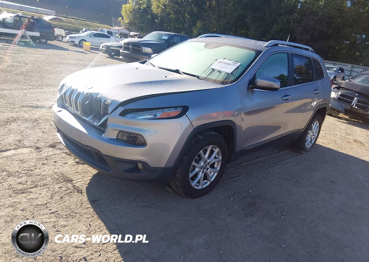 2016 Jeep Cherokee Latitude VIN:1C4PJMCS5GW246212 - 2