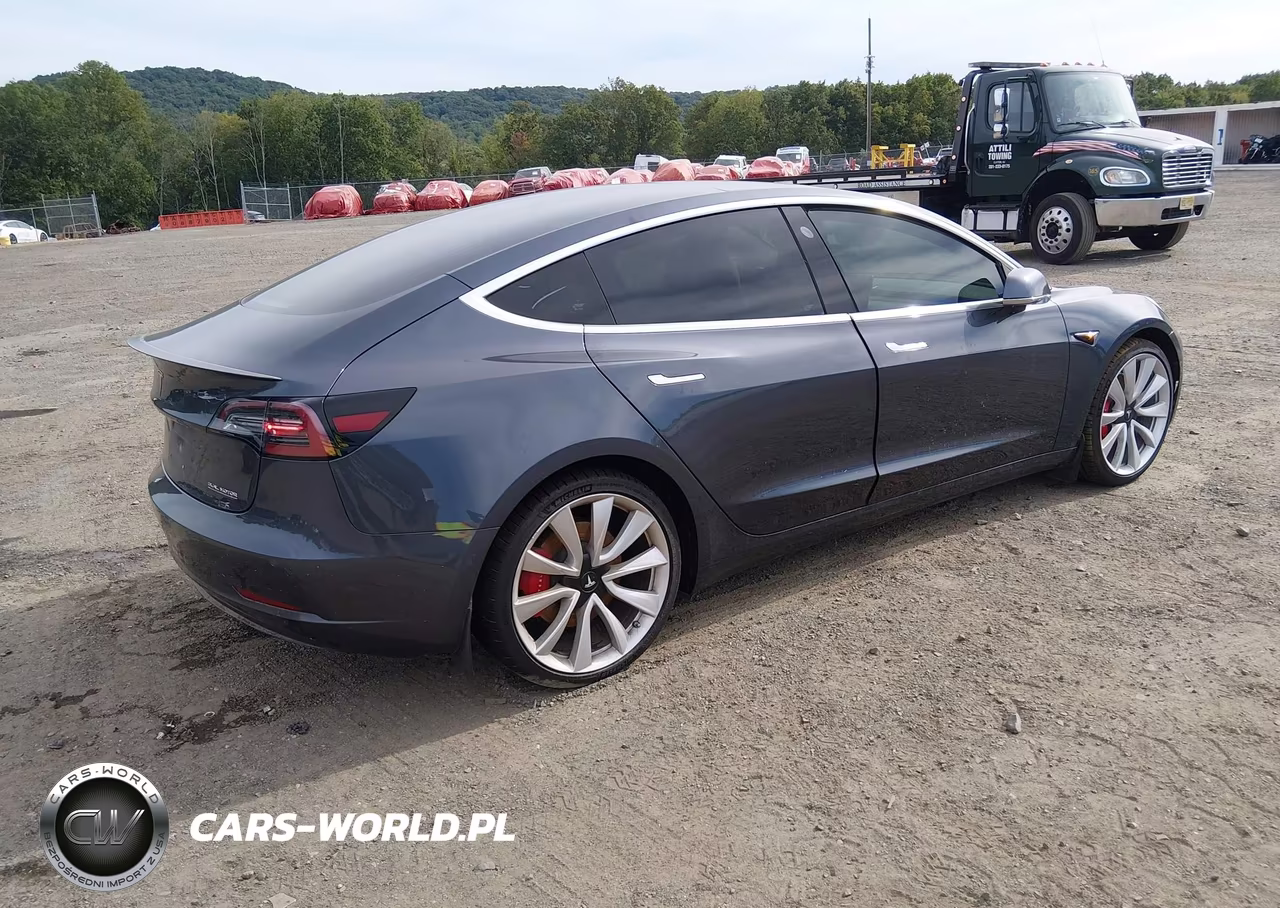 2018 Tesla Model 3 Long Range-Performance VIN:5YJ3E1EB1JF105857 - 4