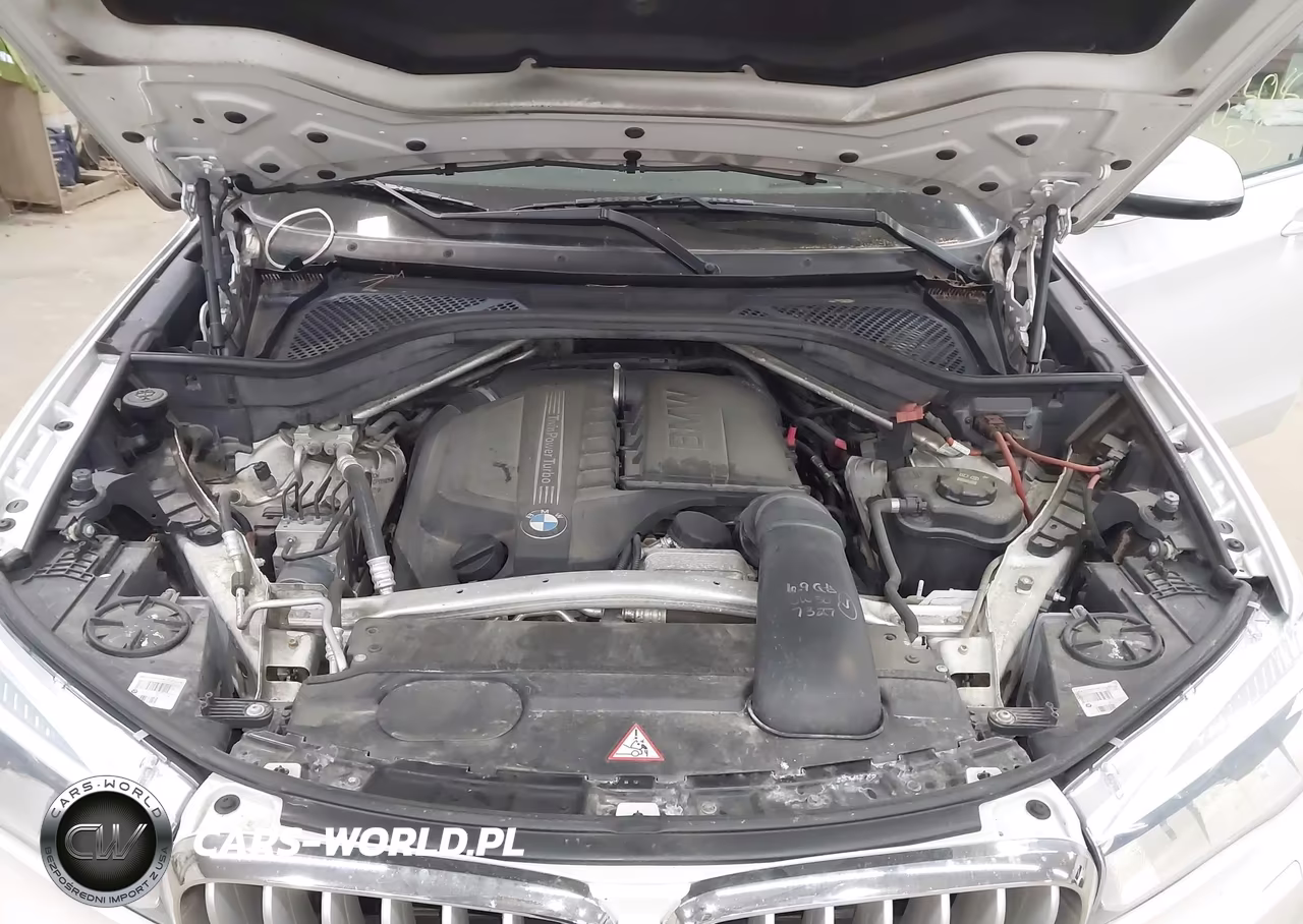 2015 BMW X5 xDrive35I VIN:5UXKR0C55F0P08905 - 10