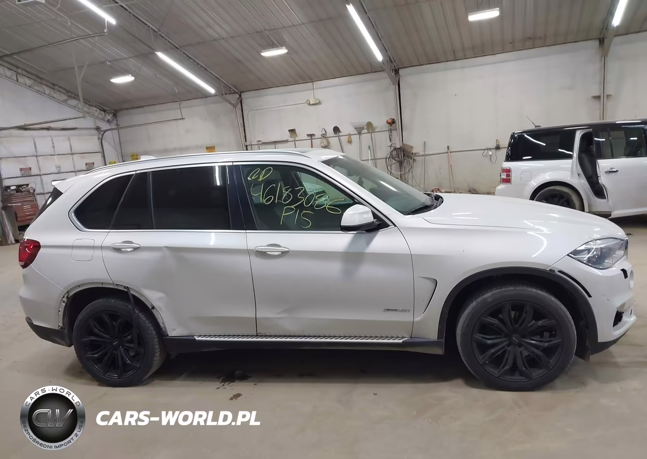 2015 BMW X5 xDrive35I VIN:5UXKR0C55F0P08905 - 13
