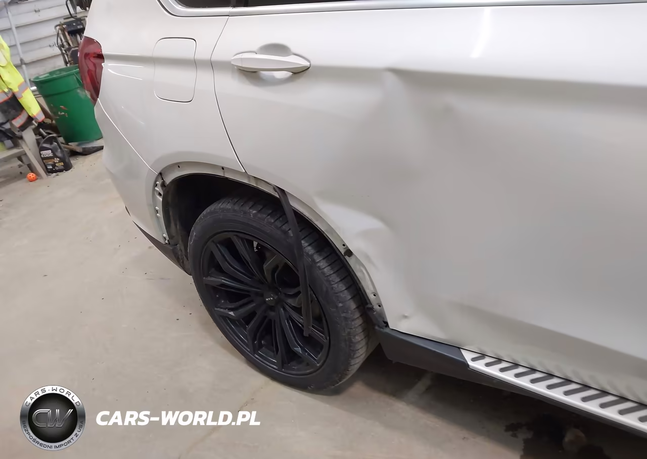 2015 BMW X5 xDrive35I VIN:5UXKR0C55F0P08905 - 18