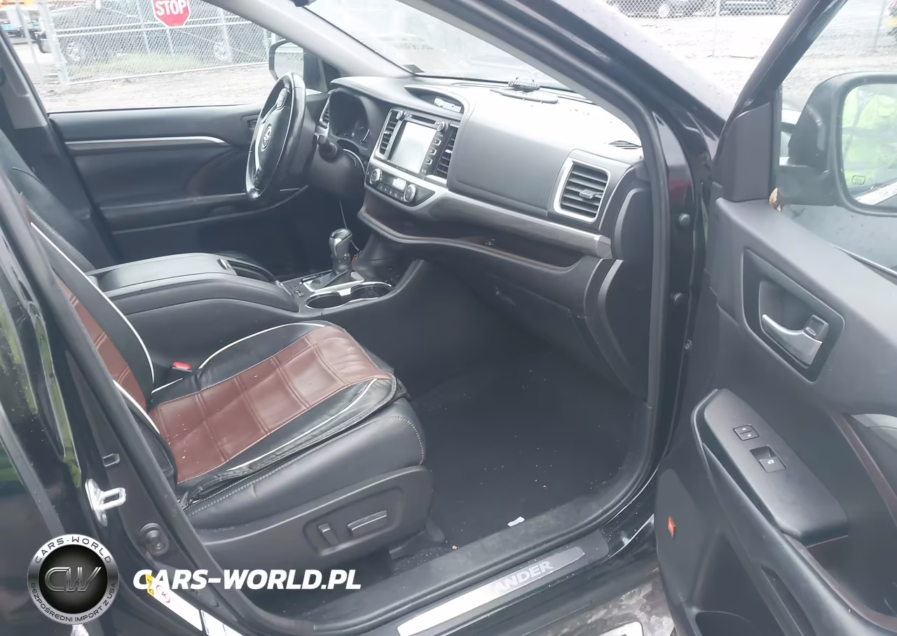 2018 Toyota Highlander Limited VIN:5TDDZRFH1JS910358 - 5