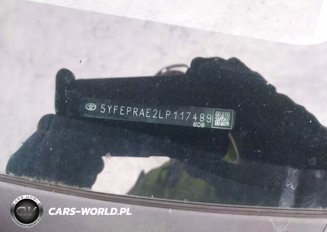 2020 Toyota Corolla Le VIN:5YFEPRAE2LP117489 - 17