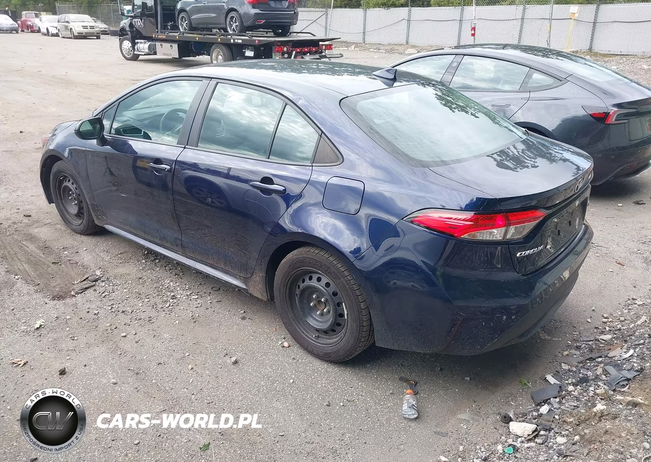2020 Toyota Corolla Le VIN:5YFEPRAE2LP117489 - 3