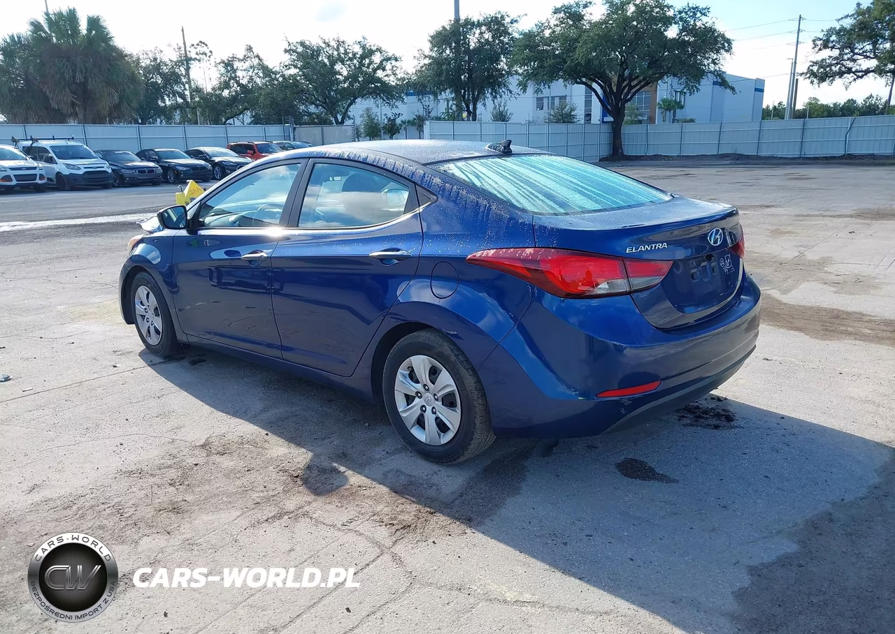 2016 Hyundai Elantra Se VIN:5NPDH4AE3GH688066 - 3