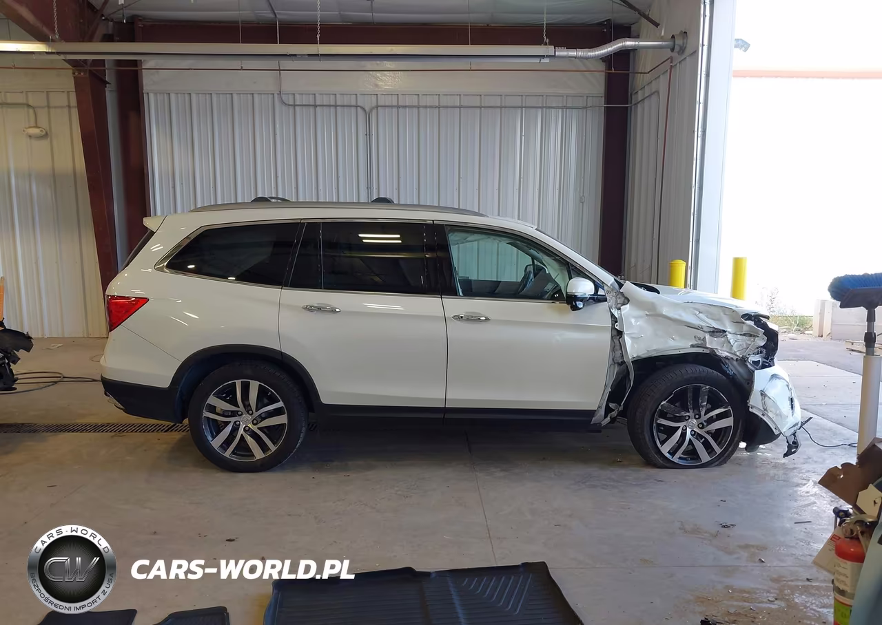 2017 Honda Pilot Touring VIN:5FNYF6H96HB094664 - 14