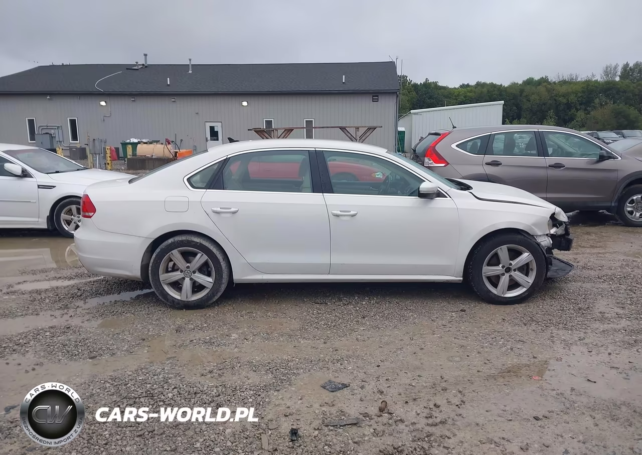 2015 Volkswagen Passat 2.0L Tdi Se VIN:1VWBV7A3XFC051568 - 14