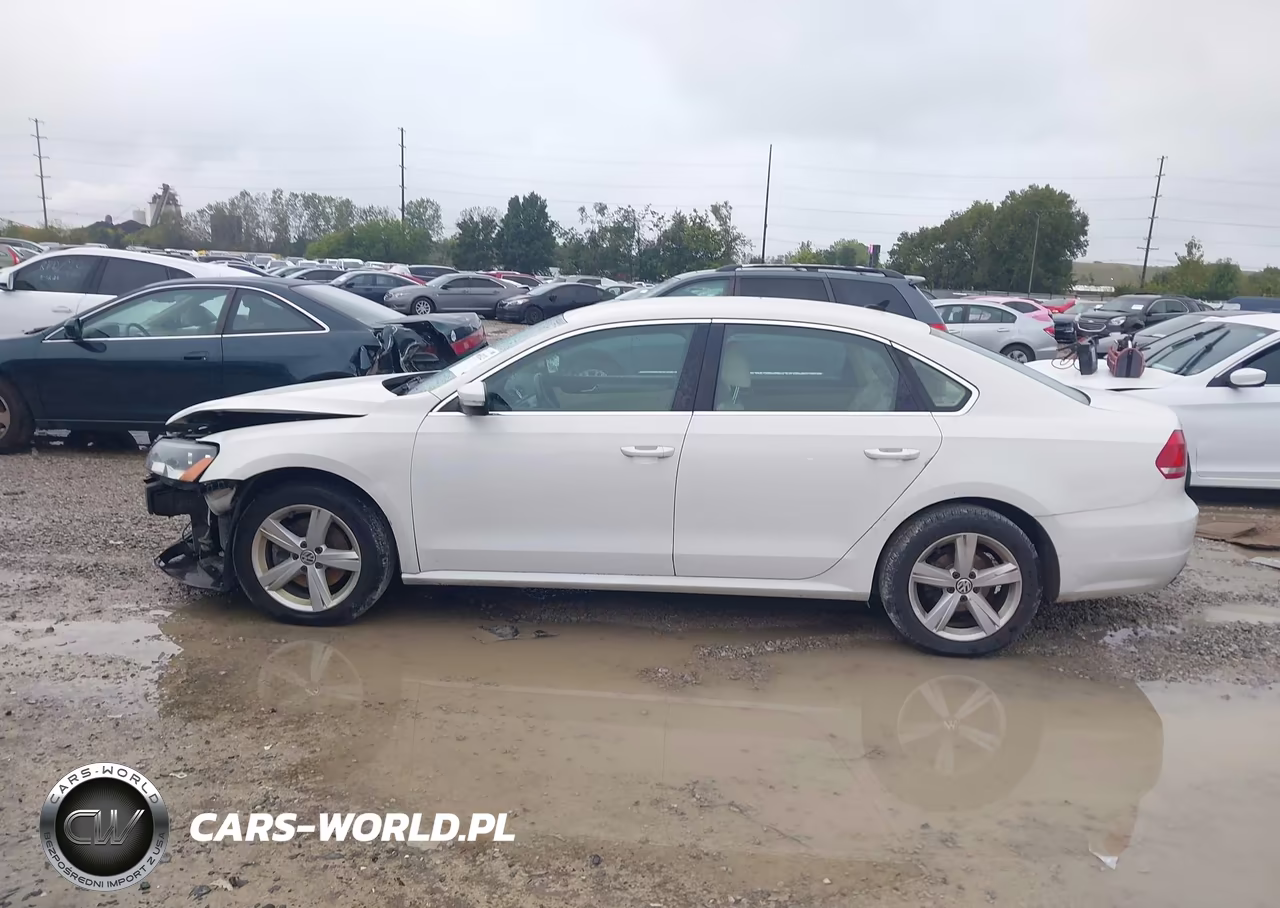 2015 Volkswagen Passat 2.0L Tdi Se VIN:1VWBV7A3XFC051568 - 15