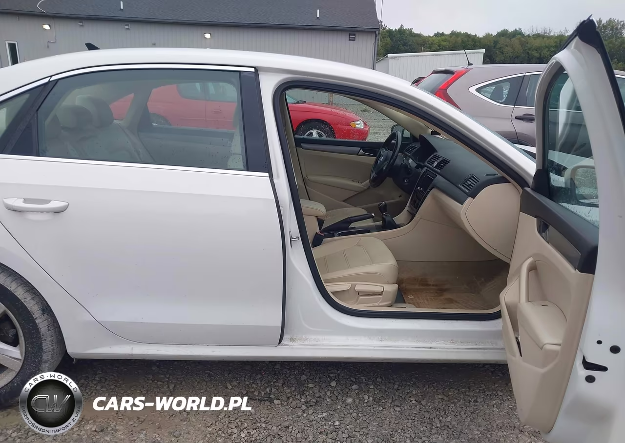 2015 Volkswagen Passat 2.0L Tdi Se VIN:1VWBV7A3XFC051568 - 5