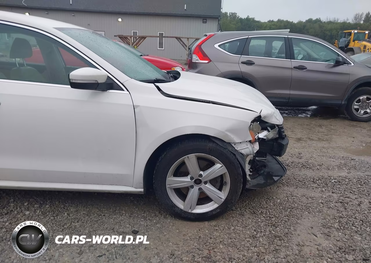 2015 Volkswagen Passat 2.0L Tdi Se VIN:1VWBV7A3XFC051568 - 6