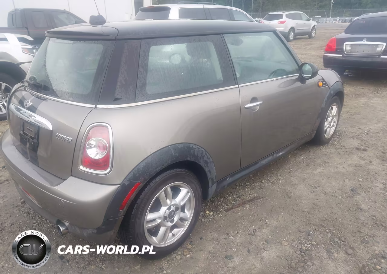 2011 Mini Cooper VIN:WMWSU3C58BT098635 - 4