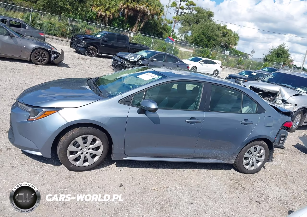 2024 Toyota Corolla Le VIN:5YFB4MDE8RP115779 - 13