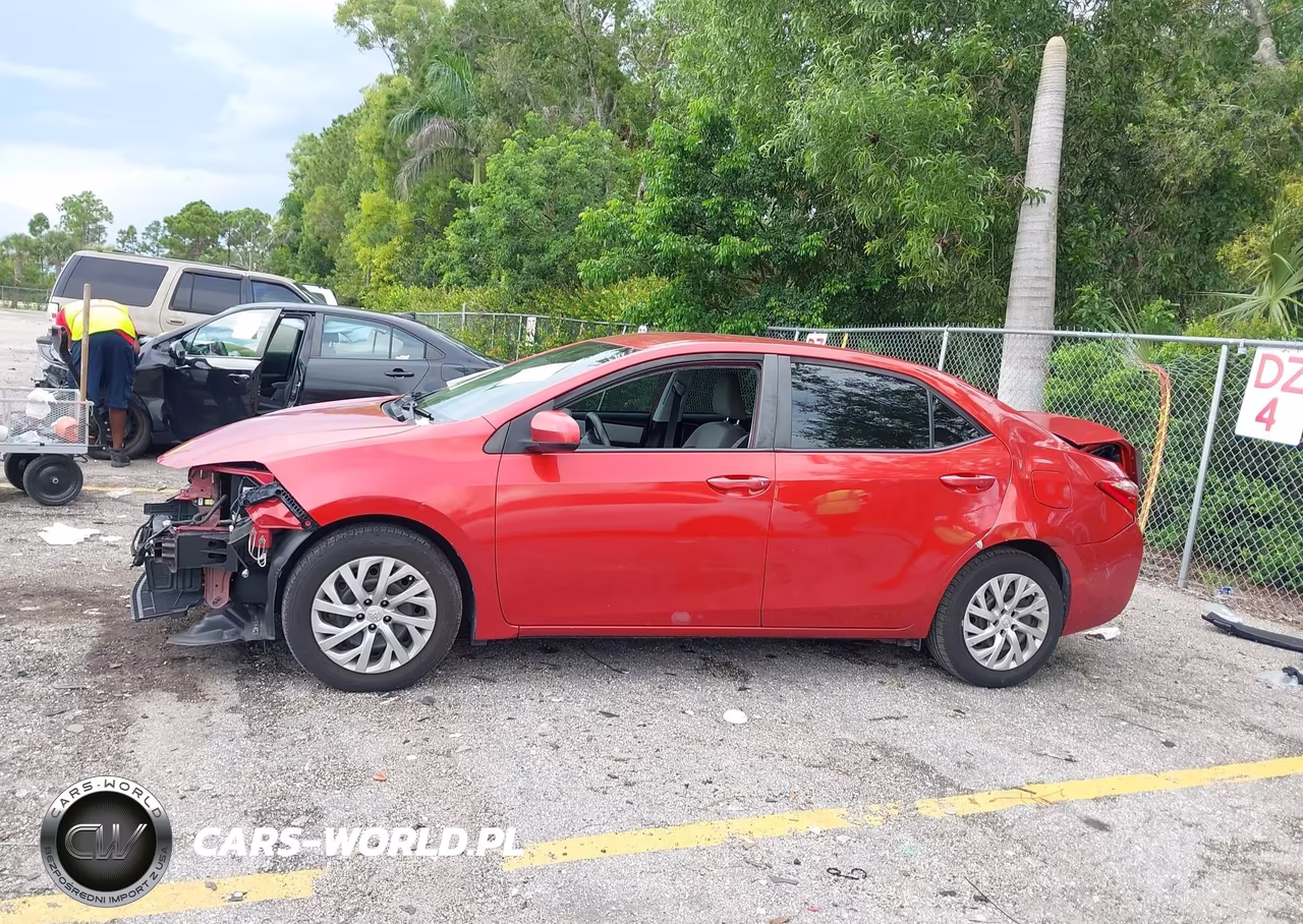 2019 Toyota Corolla Le VIN:5YFBURHE7KP937633 - 14