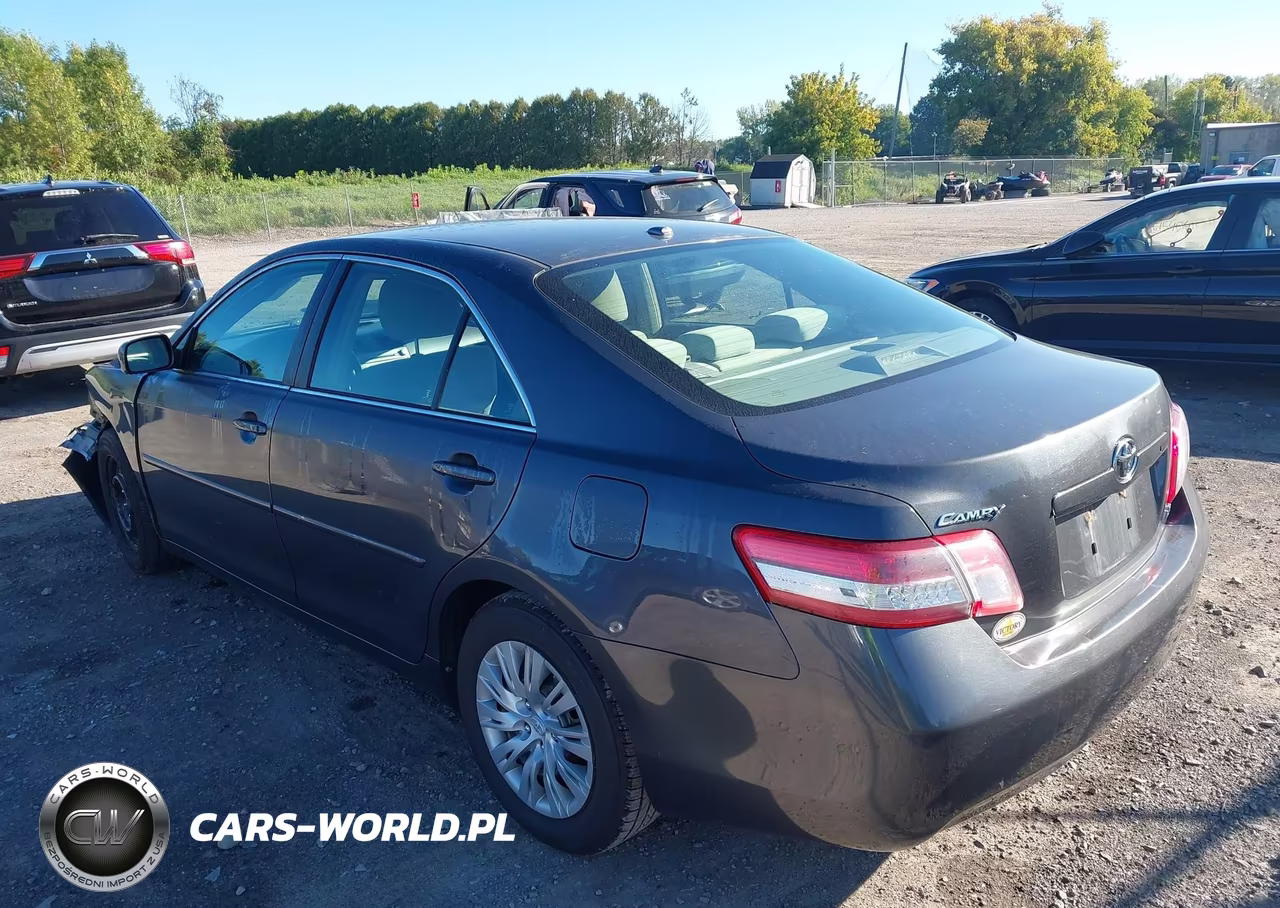 2010 Toyota Camry Le VIN:4T1BF3EK2AU015690 - 3