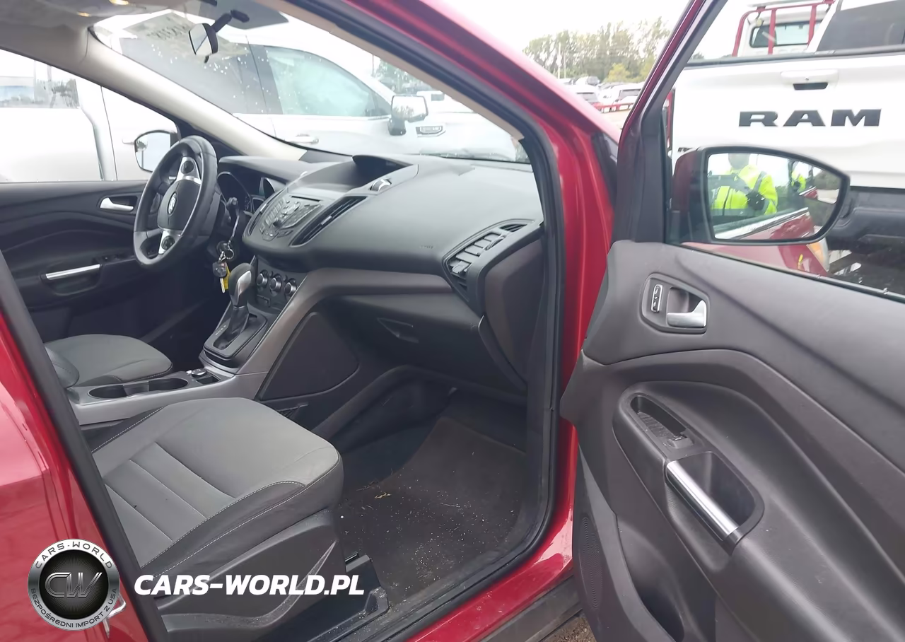 2016 Ford Escape Se VIN:1FMCU9GX8GUA25218 - 5