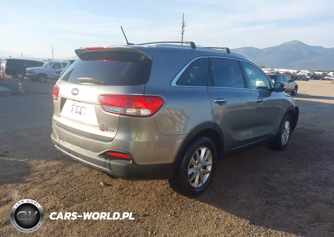 2016 Kia Sorento 3.3L Lx VIN:5XYPGDA51GG135343 - 4