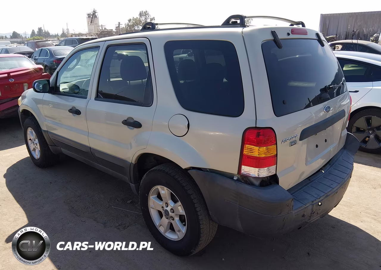 2005 Ford Escape Xlt VIN:1FMCU03135KA44779 - 3