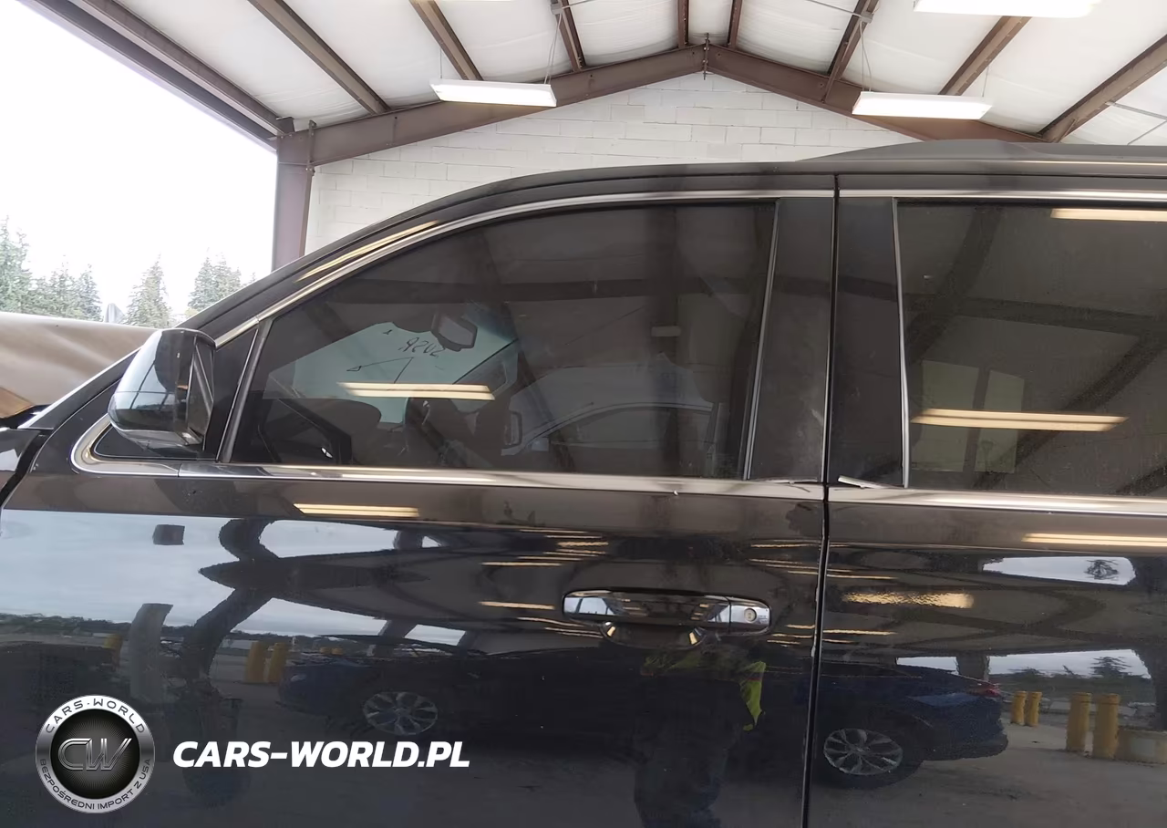 2015 Chevrolet Suburban 1500 Lt VIN:1GNSCJKC3FR268064 - 15