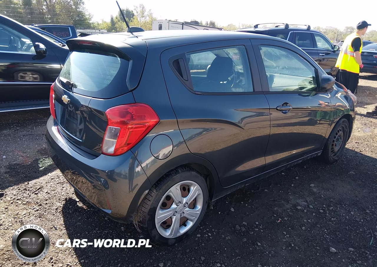 2019 Chevrolet Spark Ls Cvt VIN:KL8CB6SA7KC707722 - 4