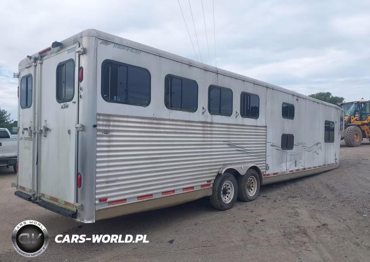 2005 Merlow Industries Horse Trailer VIN:1M9G4402351031026 - 4