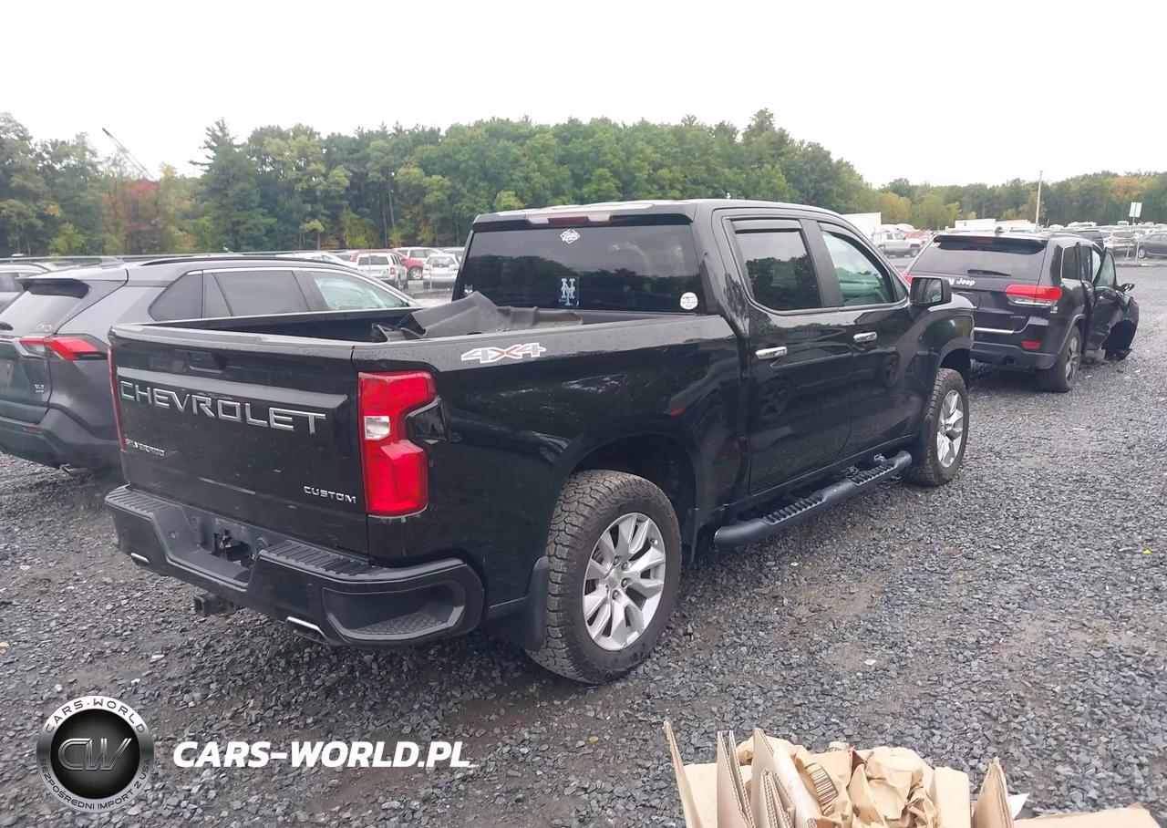 2020 Chevrolet Silverado 1500 Custom VIN:1GCUYBEF8LZ102780 - 4