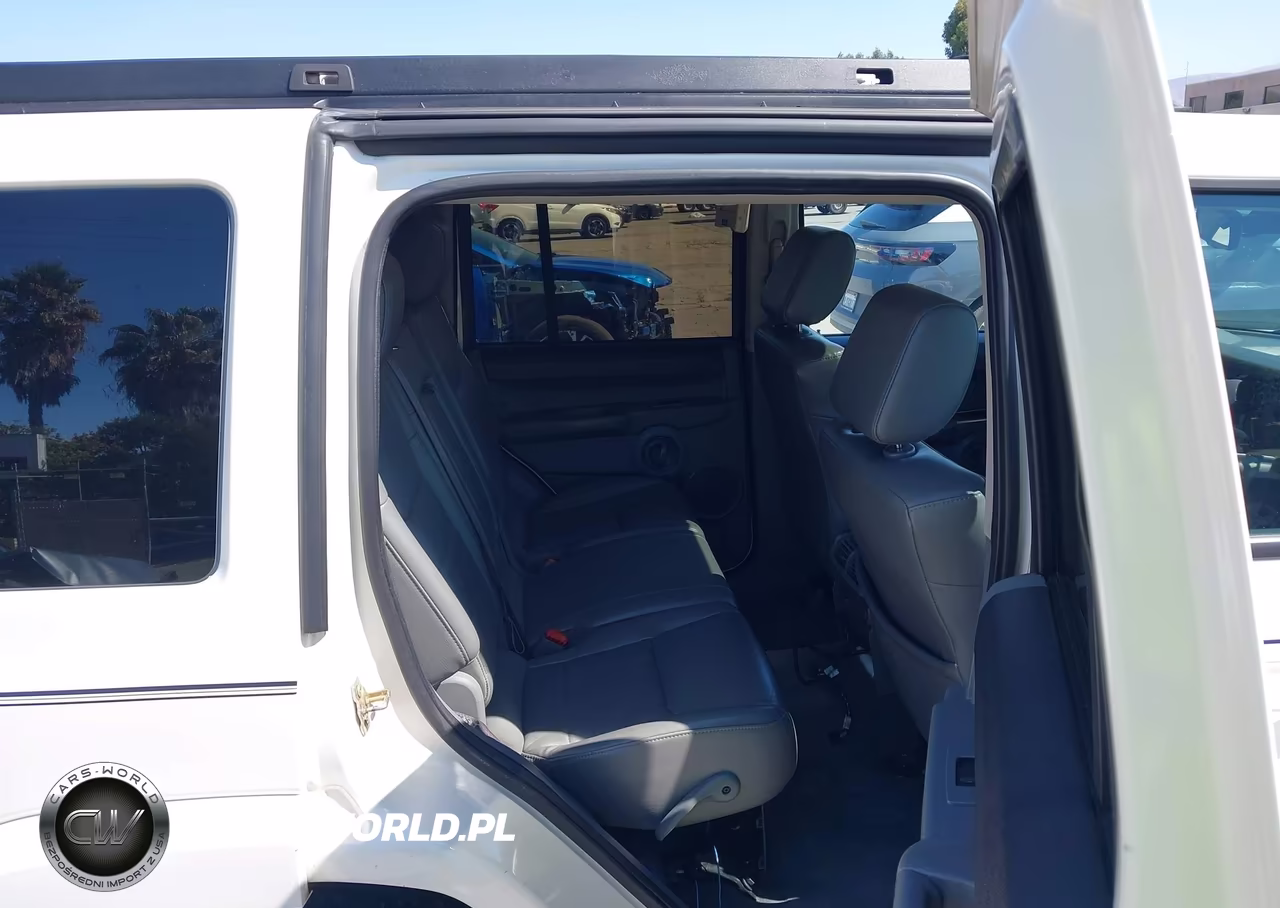 2007 Jeep Commander Sport VIN:1J8HG48N07C577618 - 8
