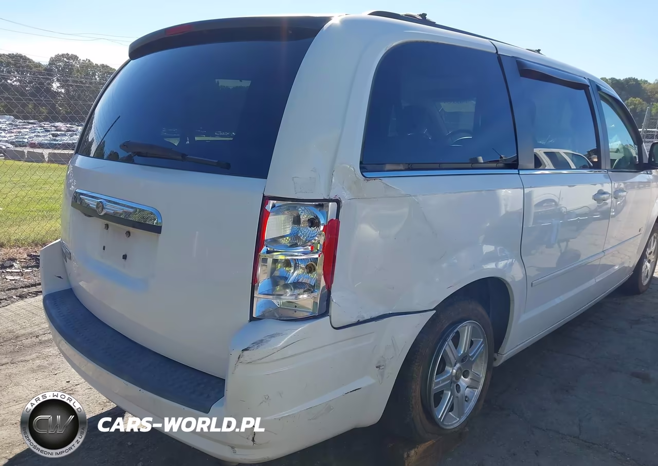 2008 Chrysler Town & Country Touring VIN:2A8HR54P38R710503 - 4