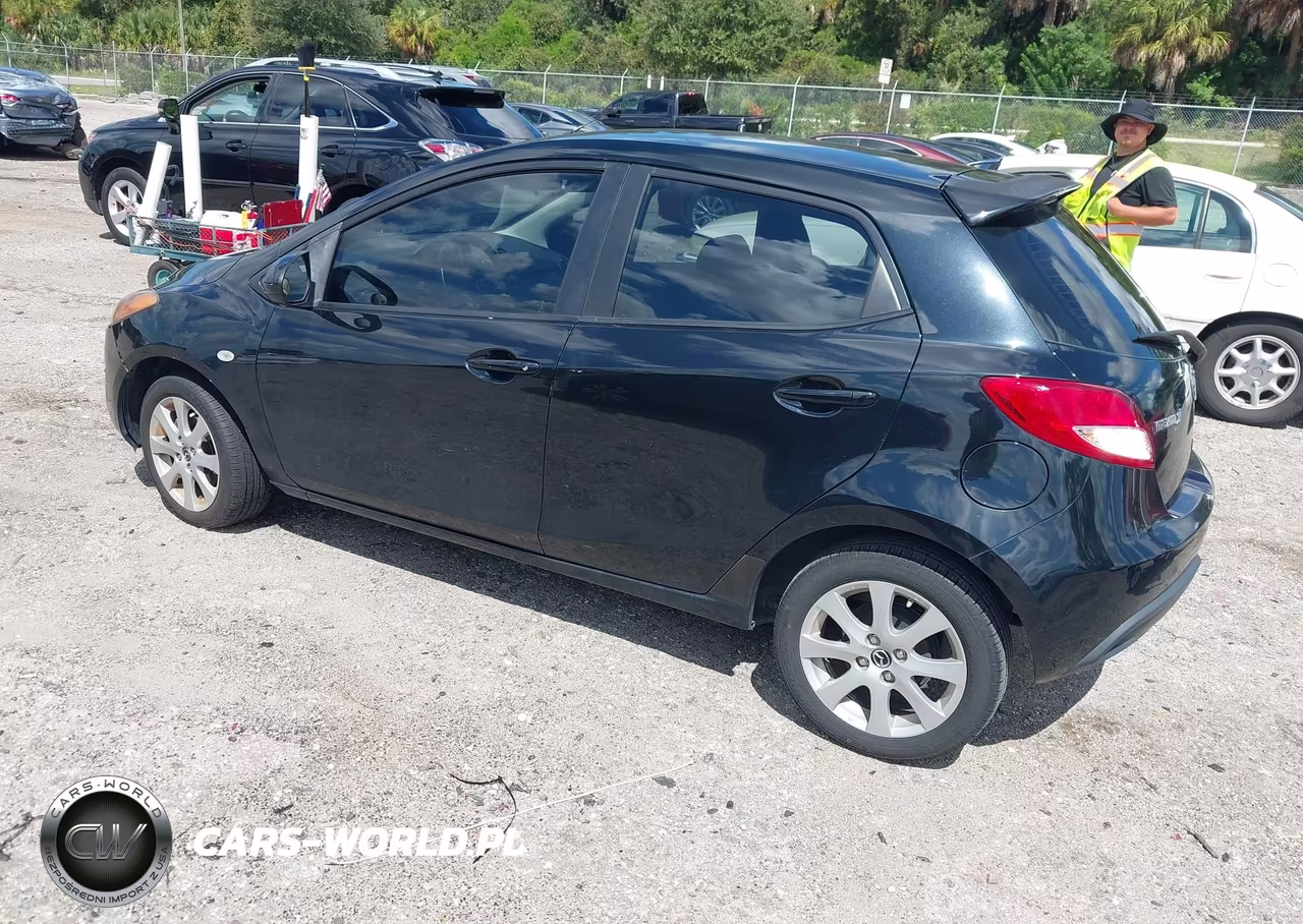 2014 Mazda Mazda2 Touring VIN:JM1DE1LY2E0182933 - 3