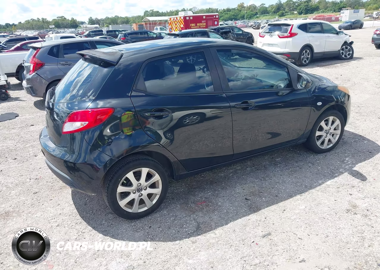 2014 Mazda Mazda2 Touring VIN:JM1DE1LY2E0182933 - 4