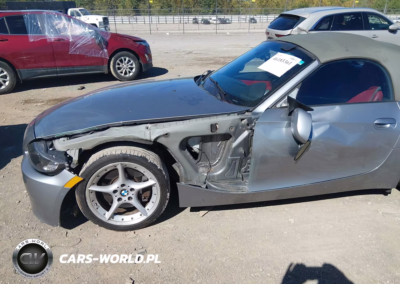 2006 BMW Z4 3.0Si VIN:4USBU53546LW92217 - 6