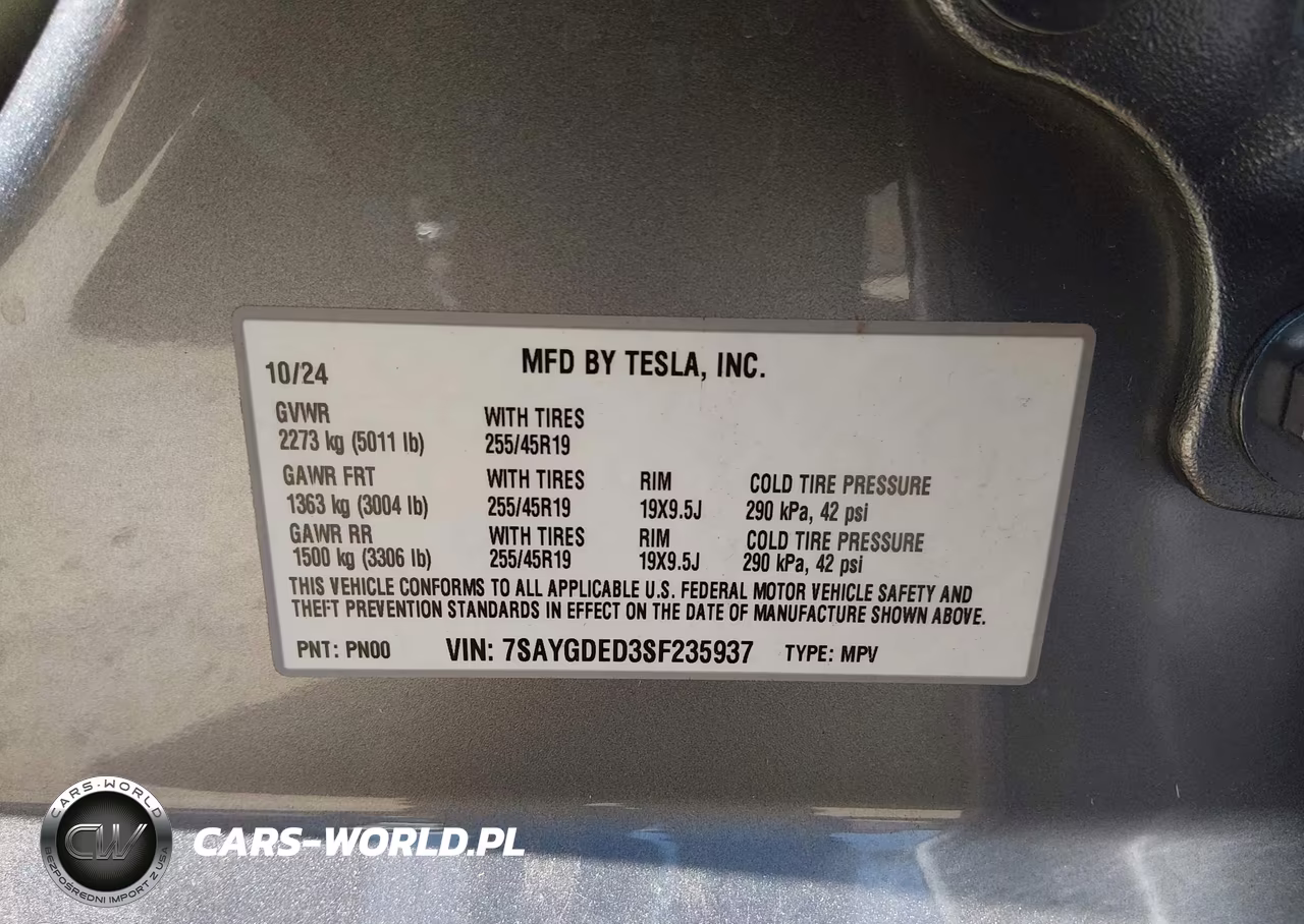 2025 Tesla Model Y VIN:7SAYGDED3SF235937 - 9