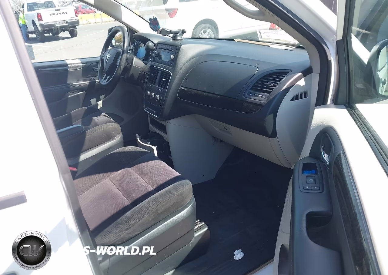 2014 Ram Cargo Tradesman VIN:2C4JRGAG5ER199123 - 5