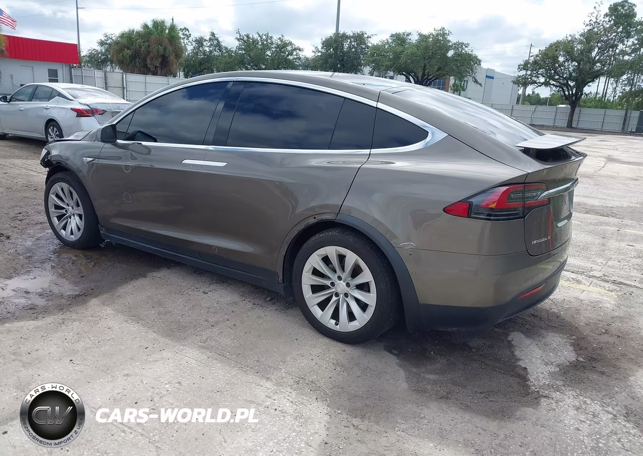 2016 Tesla Model X 60D-70D-75D-90D-P100D VIN:5YJXCBE28GF015885 - 3