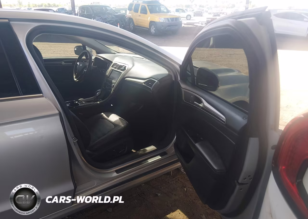 2016 Ford Fusion Se VIN:3FA6P0H92GR112615 - 5