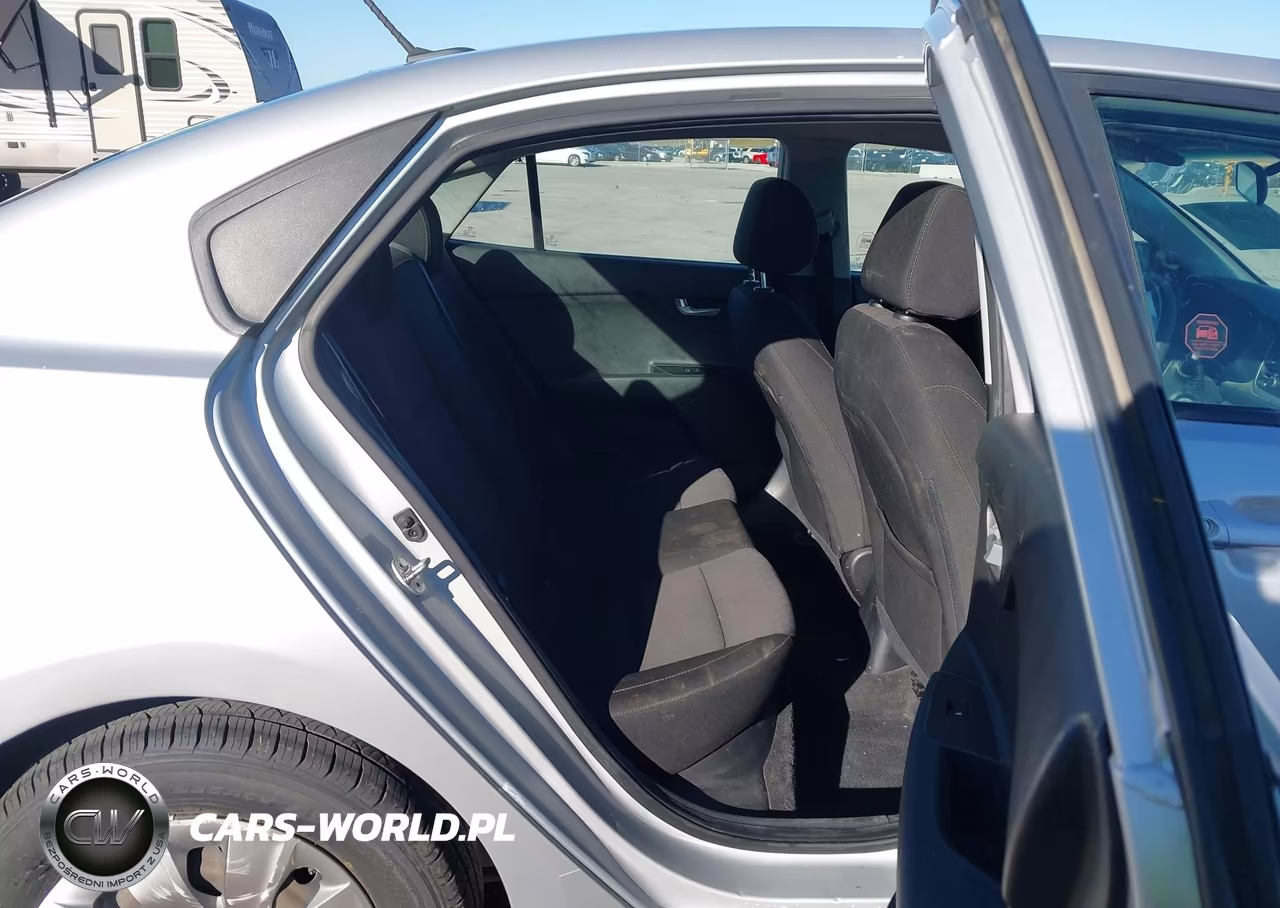 2019 Kia Rio Lx VIN:3KPA24AB7KE226634 - 8