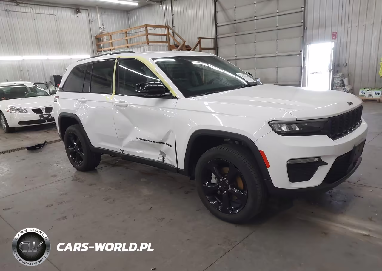 2023 Jeep Grand Cherokee Limited 4X4 VIN:1C4RJHBG1PC504594 - 1