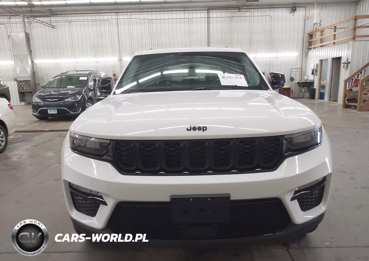 2023 Jeep Grand Cherokee Limited 4X4 VIN:1C4RJHBG1PC504594 - 13