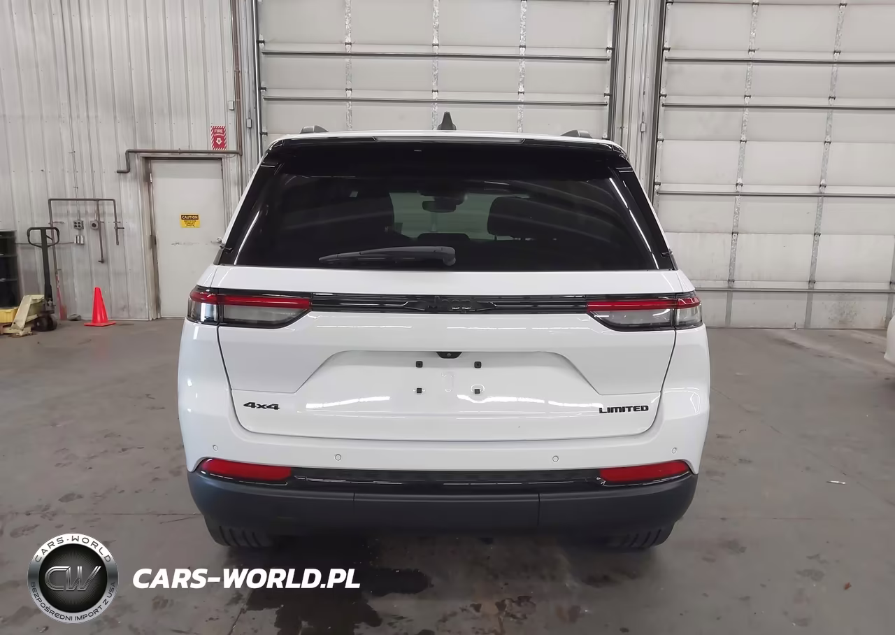 2023 Jeep Grand Cherokee Limited 4X4 VIN:1C4RJHBG1PC504594 - 17