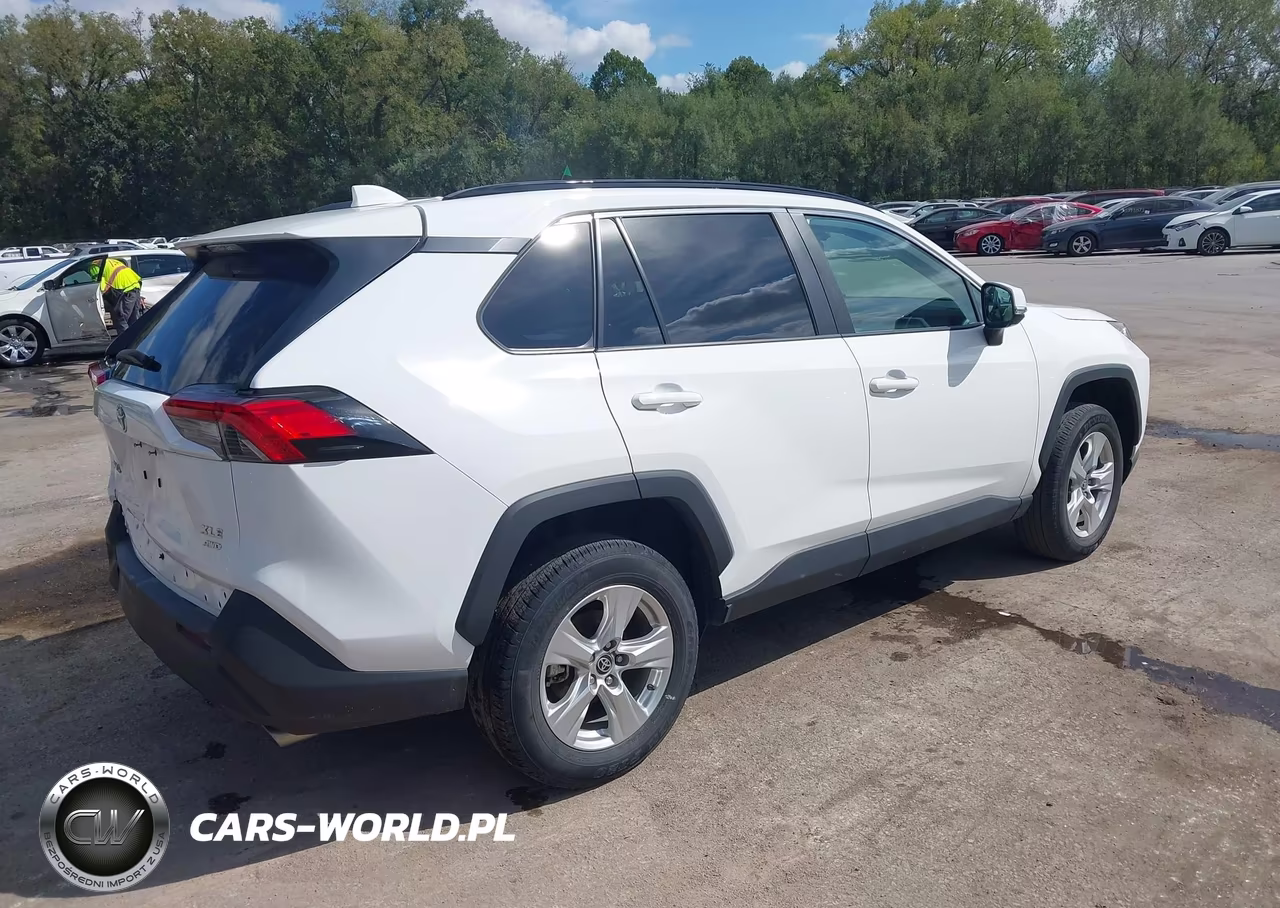 2021 Toyota Rav4 Xle VIN:2T3P1RFV6MC234472 - 4