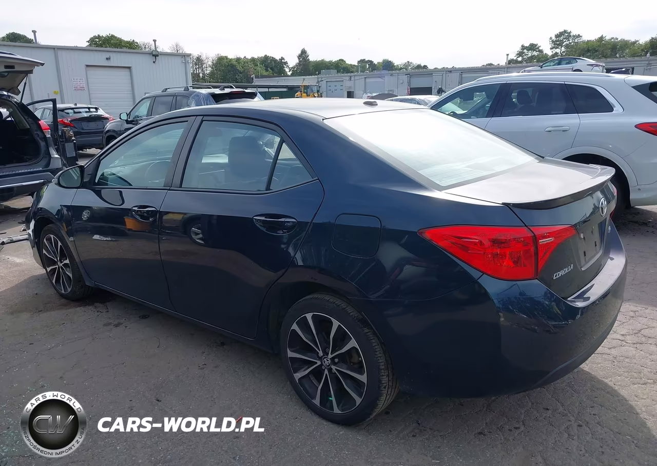 2019 Toyota Corolla Se VIN:2T1BURHE6KC128057 - 3