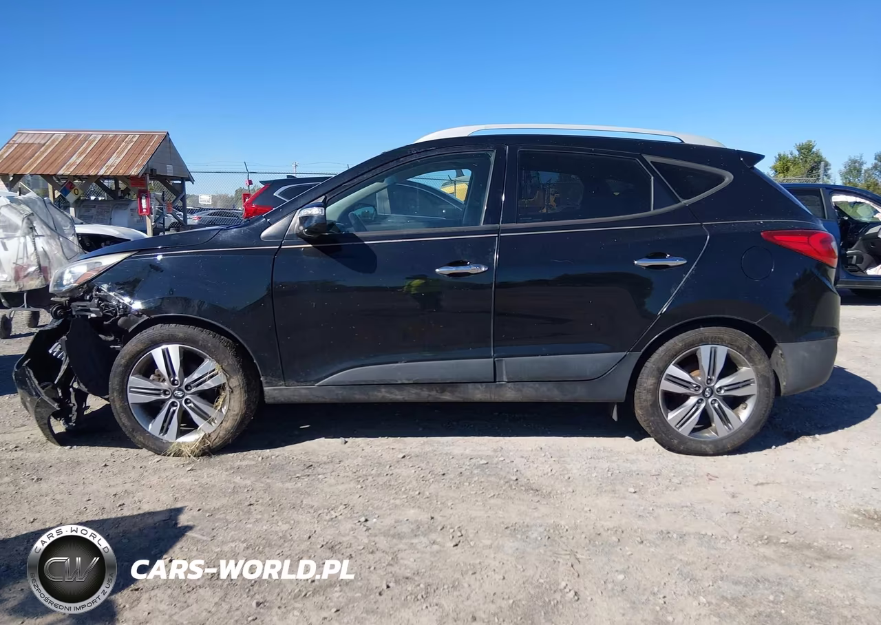 2015 Hyundai Tucson Limited VIN:KM8JUCAGXFU975415 - 14