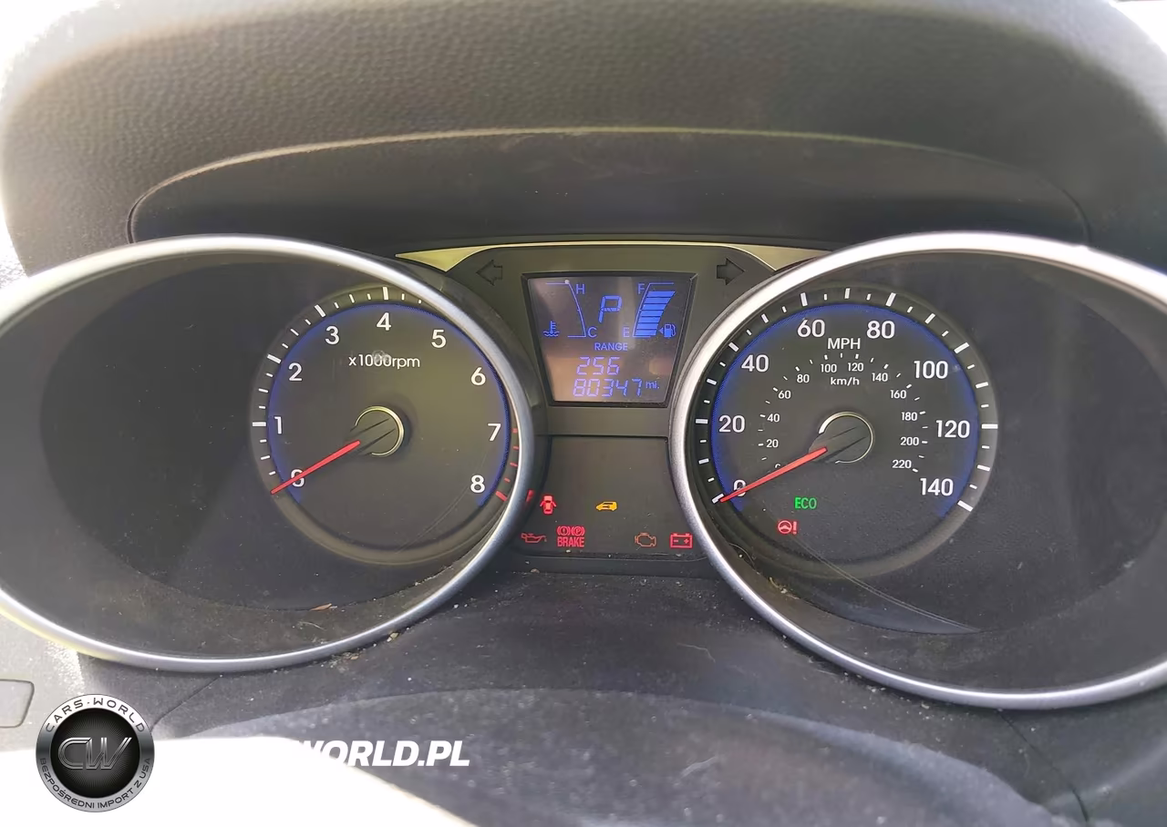 2015 Hyundai Tucson Limited VIN:KM8JUCAGXFU975415 - 7