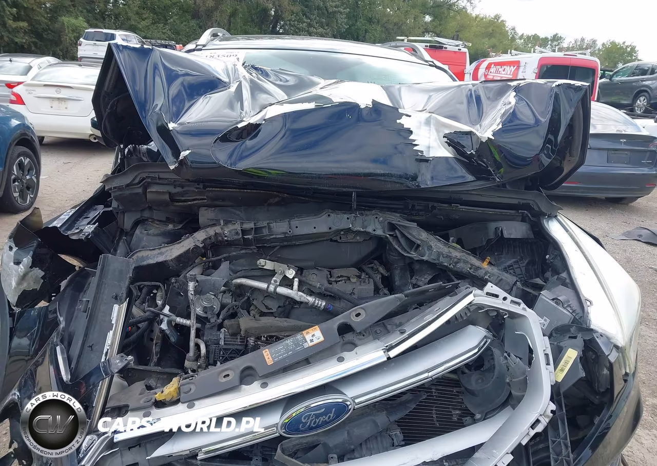 2017 Ford Escape Titanium VIN:1FMCU9J91HUE88913 - 10