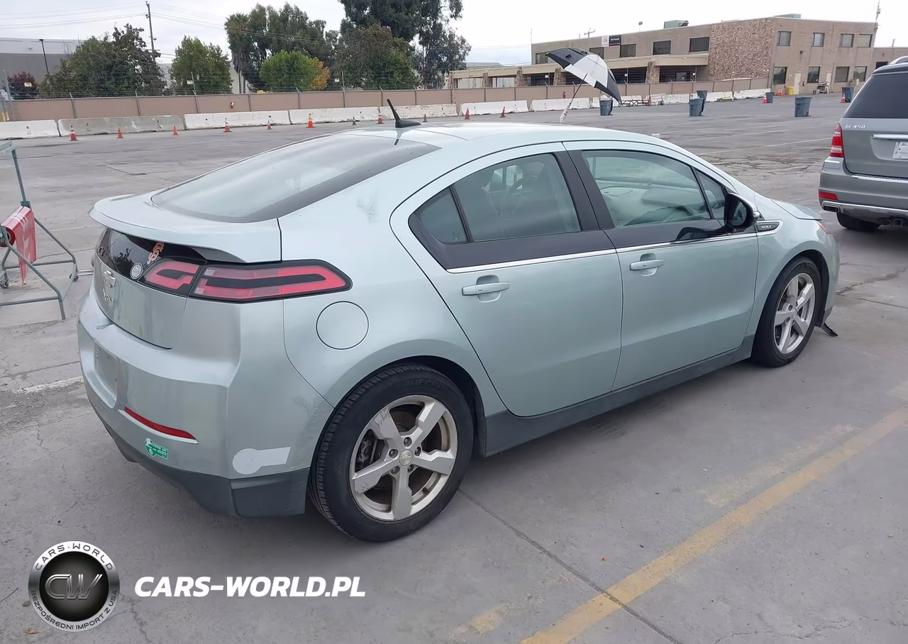 2013 Chevrolet Volt VIN:1G1RE6E42DU128304 - 4