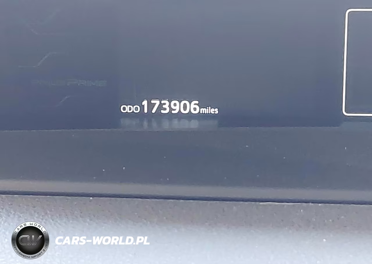 2019 Toyota Prius Prime Plus VIN:JTDKARFP3K3112243 - 15